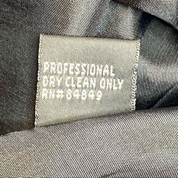 Carmen Marc Valvo Collection black trumpet midi skirt size 8 - Picture 16 of 16